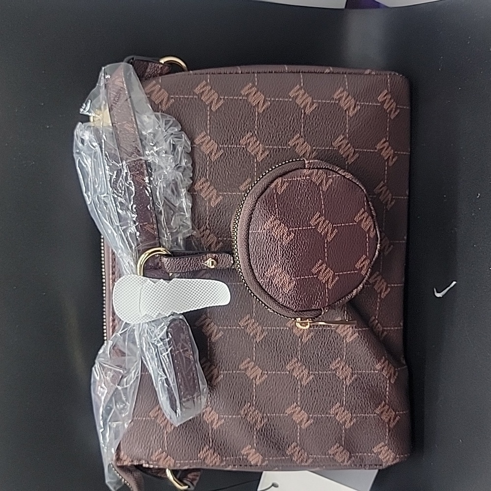 Purse - Picture 2 of 4